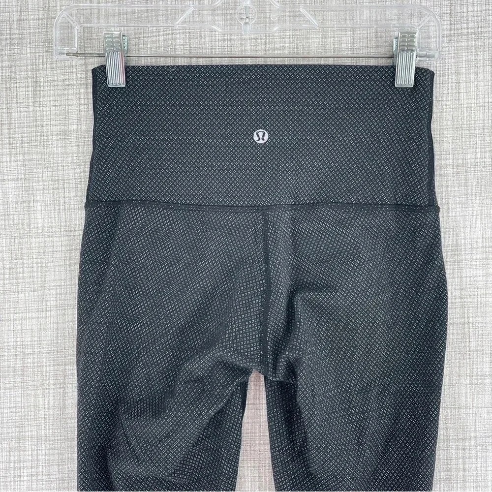 Lululemon Womens *no size tag* leggings 1660